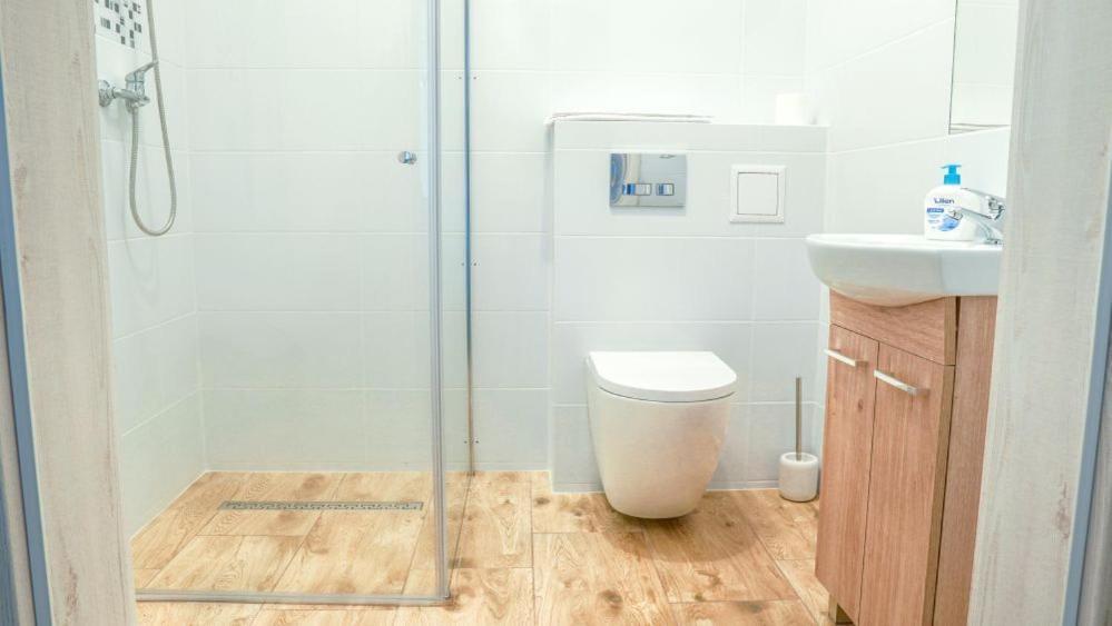 Hostel Agma Jasien  Bagian luar foto