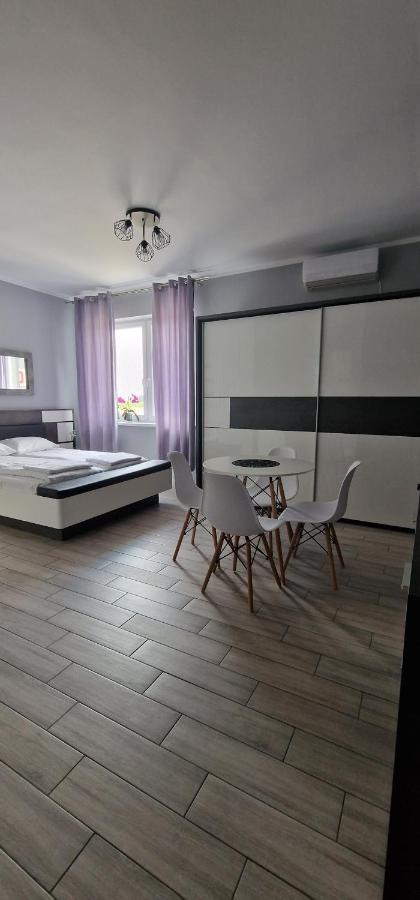 Hostel Agma Jasien  Bagian luar foto